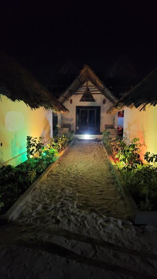 Almas Beach Boutique Hotel Makunduchi Ngoại thất bức ảnh