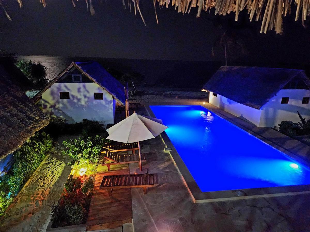Almas Beach Boutique Hotel Makunduchi Ngoại thất bức ảnh