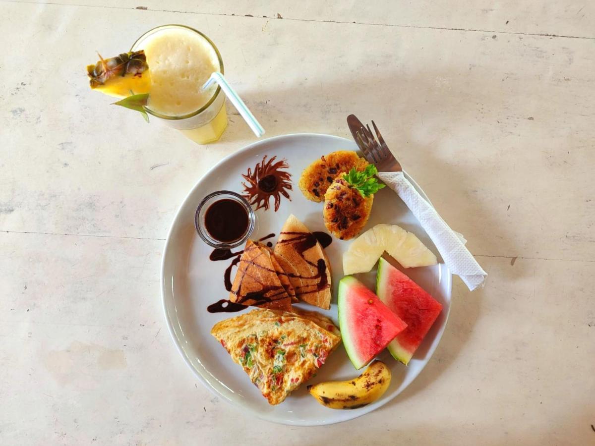 Almas Beach Boutique Hotel Makunduchi Ngoại thất bức ảnh