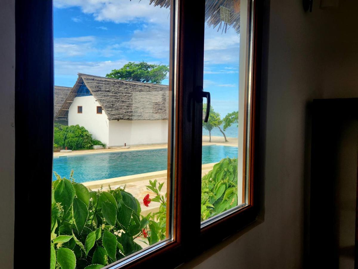 Almas Beach Boutique Hotel Makunduchi Ngoại thất bức ảnh