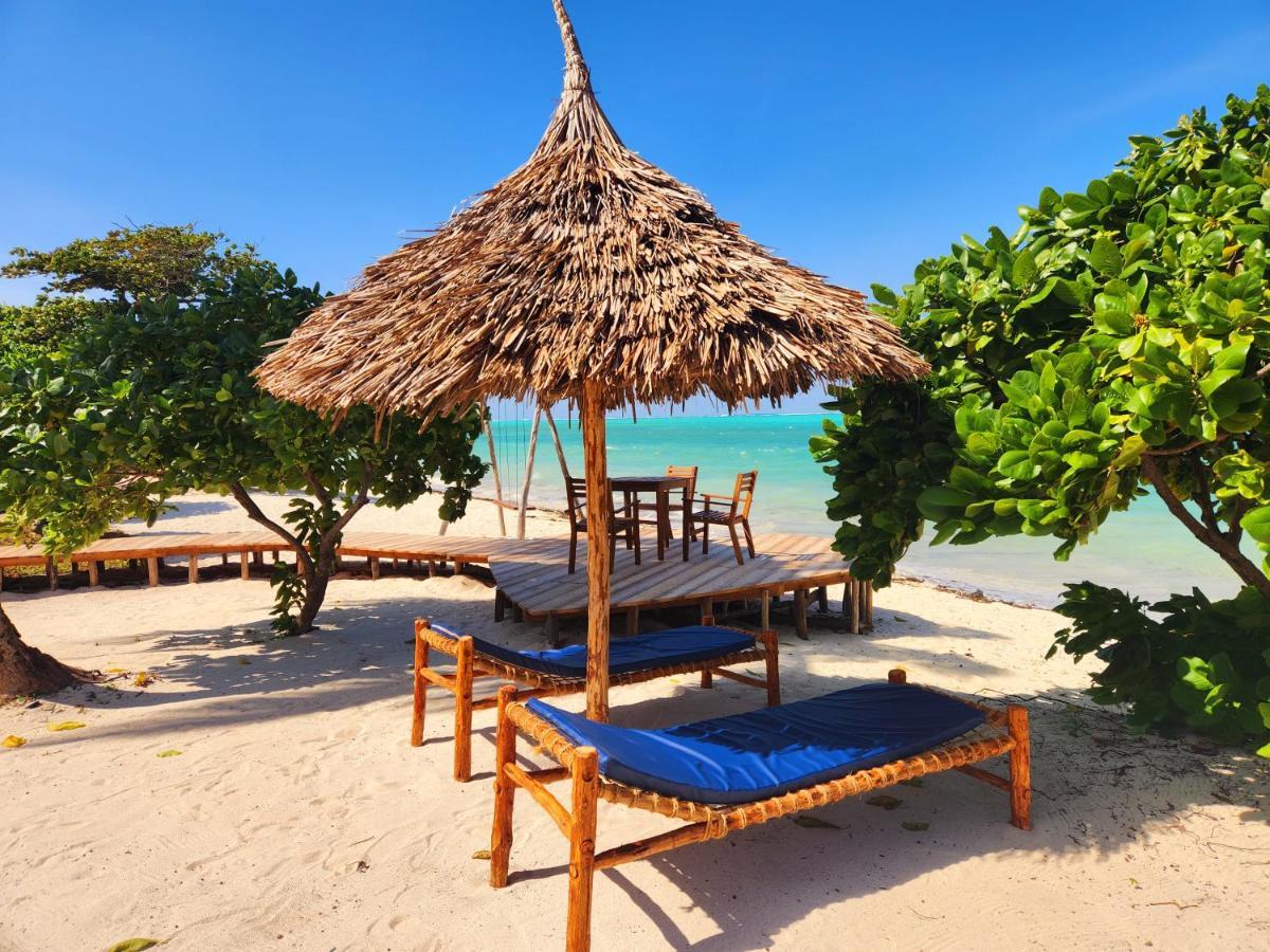 Almas Beach Boutique Hotel Makunduchi Ngoại thất bức ảnh