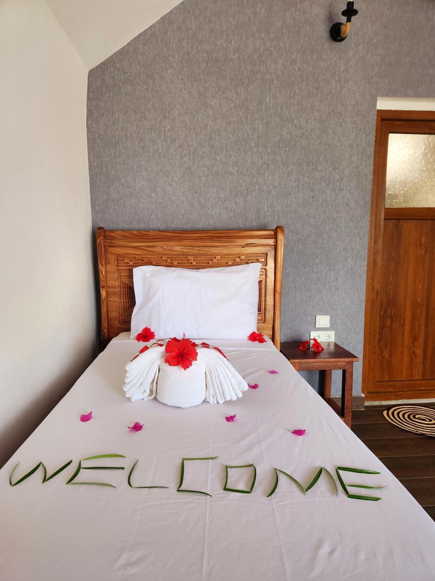 Almas Beach Boutique Hotel Makunduchi Ngoại thất bức ảnh