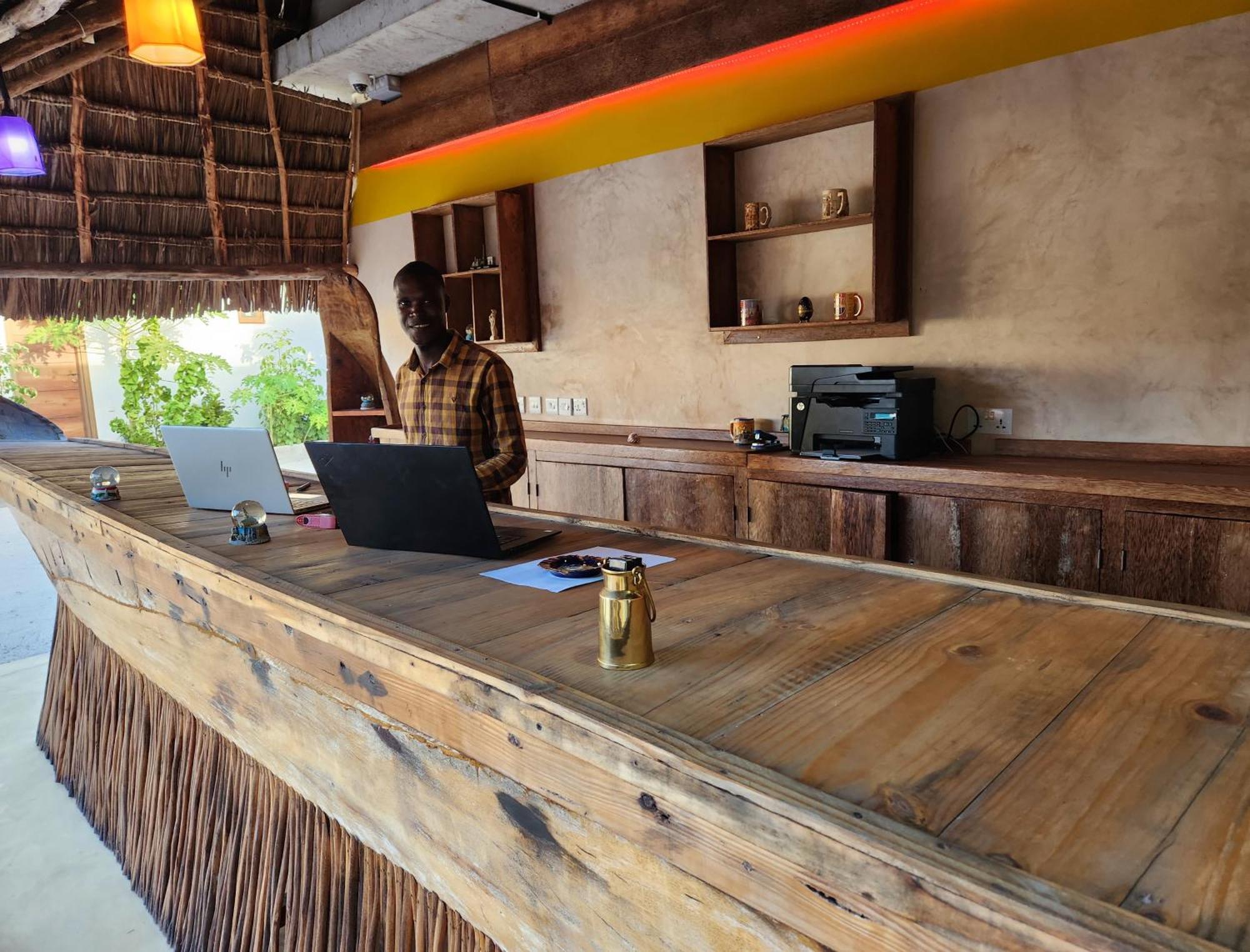 Almas Beach Boutique Hotel Makunduchi Ngoại thất bức ảnh